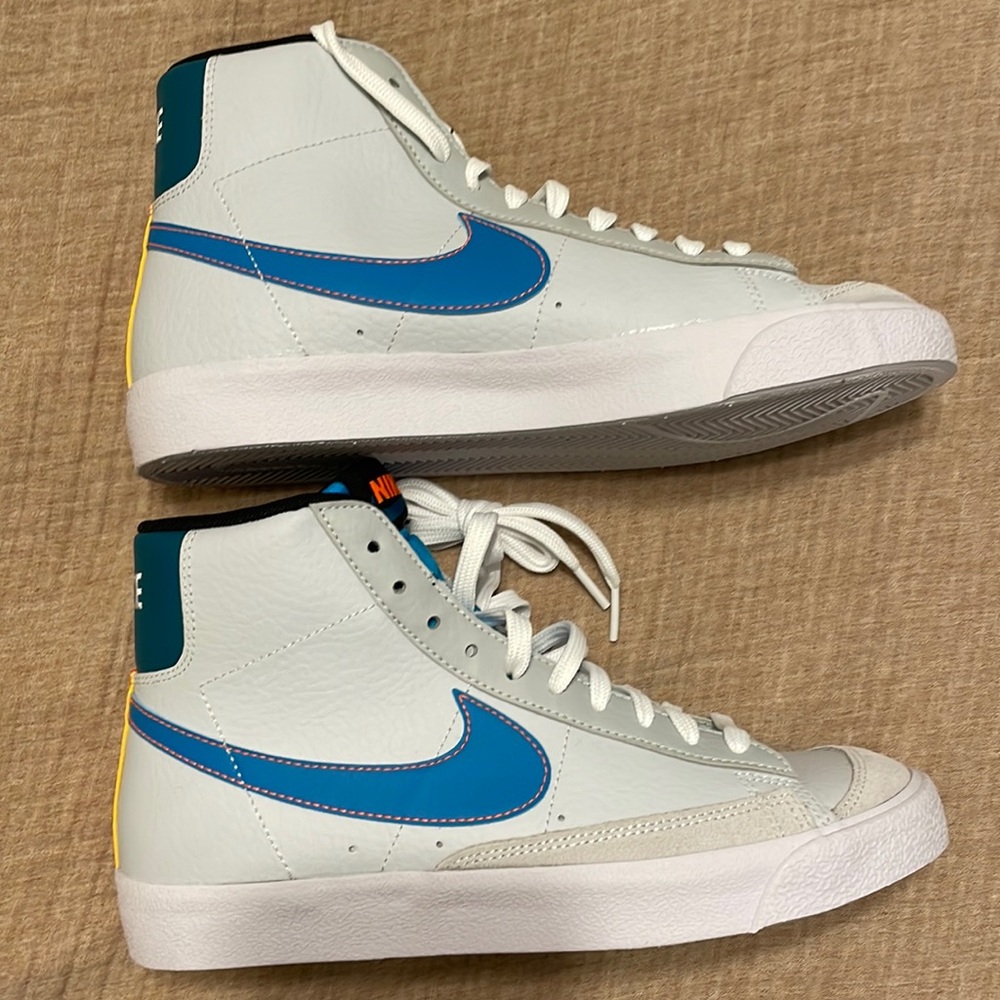 NEW Nike blazers 7Y